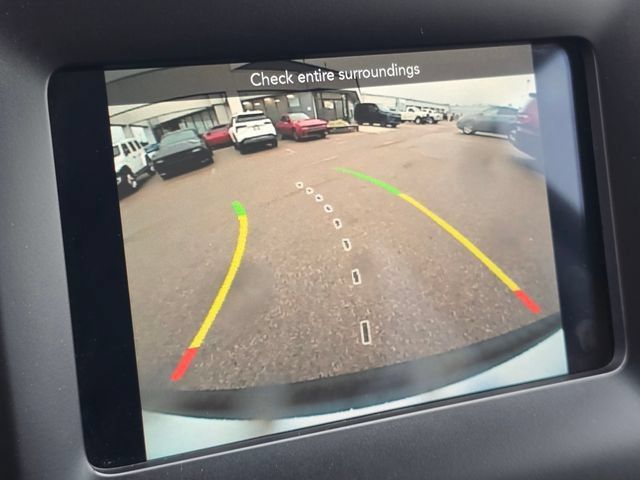 Used 2020 Jeep Cherokee Latitude w/ Cold Weather Group FWD image 6