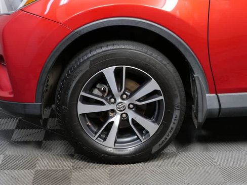Used 2017 Toyota RAV4 XLE image 31