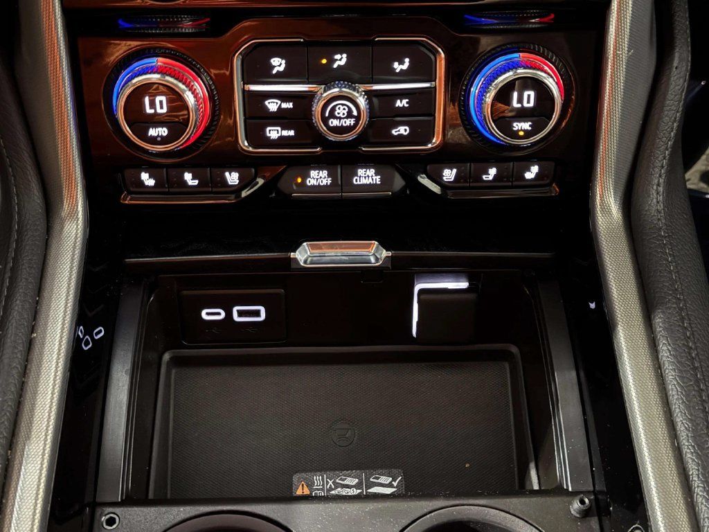 Used 2022 GMC Yukon XL Denali AWD/4WD image 21