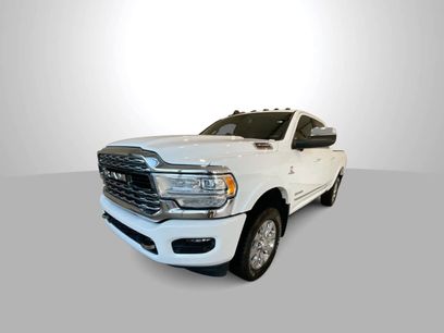 Used 2022 RAM 3500 Limited w/ Body-Colour Bumper Group