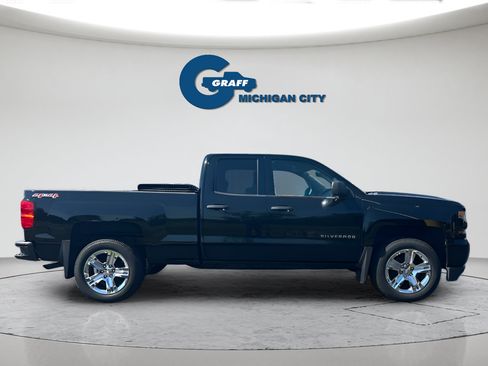 Used 2016 Chevrolet Silverado 1500 Custom w/ Custom Convenience Package AWD/4WD image 6