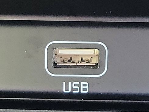 Used 2023 Kia Niro SX Touring image 24