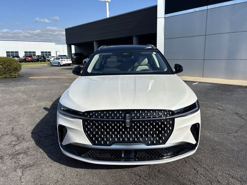 Certified 2026 Lincoln Nautilus Reserve AWD/4WD image 2