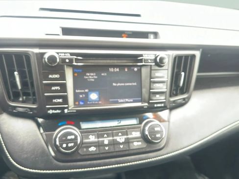 Used 2016 Toyota RAV4 XLE AWD/4WD image 20