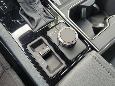 New 2026 Toyota Tundra SR5 AWD/4WD image 19