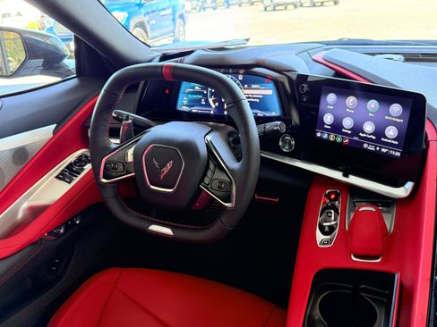 Used 2023 Chevrolet Corvette Z06 RWD image 14