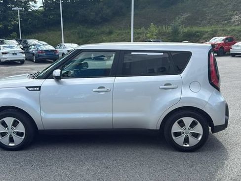 Used 2022 Kia Soul X-Line FWD image 9