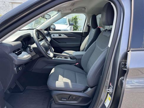 Used 2026 Ford Explorer Active AWD/4WD image 12