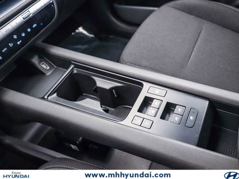Used 2024 Hyundai Ioniq 6 SE RWD image 21