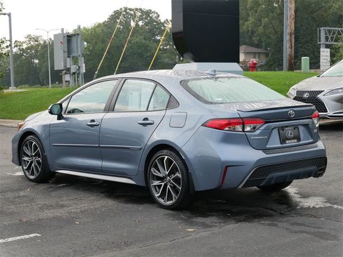 Used 2022 Toyota Corolla SE image 4