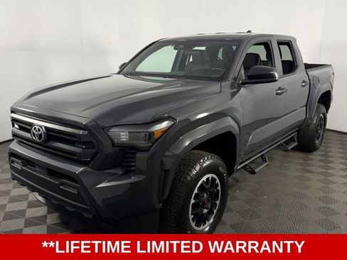 Used 2026 Toyota Tacoma SR image 3