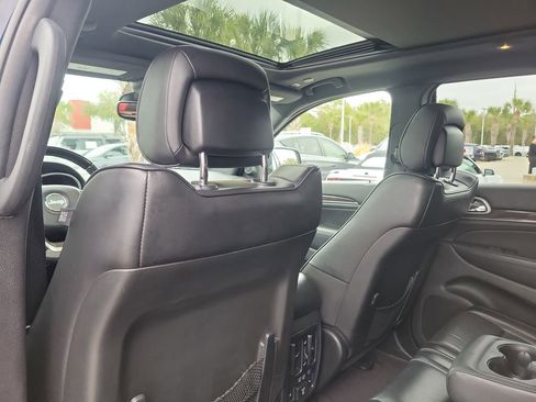 Used 2018 Jeep Grand Cherokee Overland AWD/4WD image 11