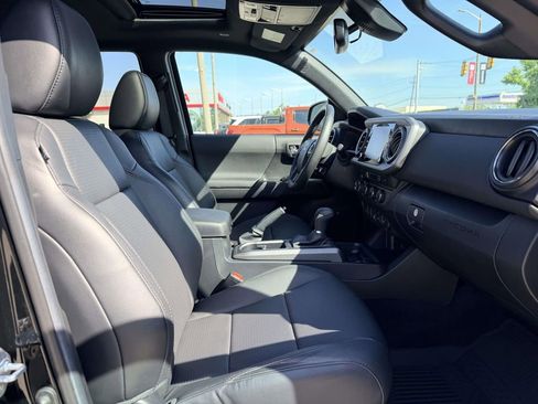 Certified 2022 Toyota Tacoma TRD Sport w/ TRD Premium Sport Package image 14