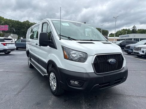Used 2025 Ford Transit 250 Low Roof w/ Exterior Upgrade Package RWD image 4