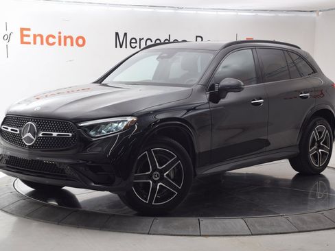 Certified 2024 Mercedes-Benz GLC 300 image 2