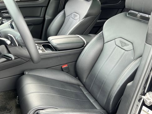 Certified 2022 Bentley Bentayga image 16