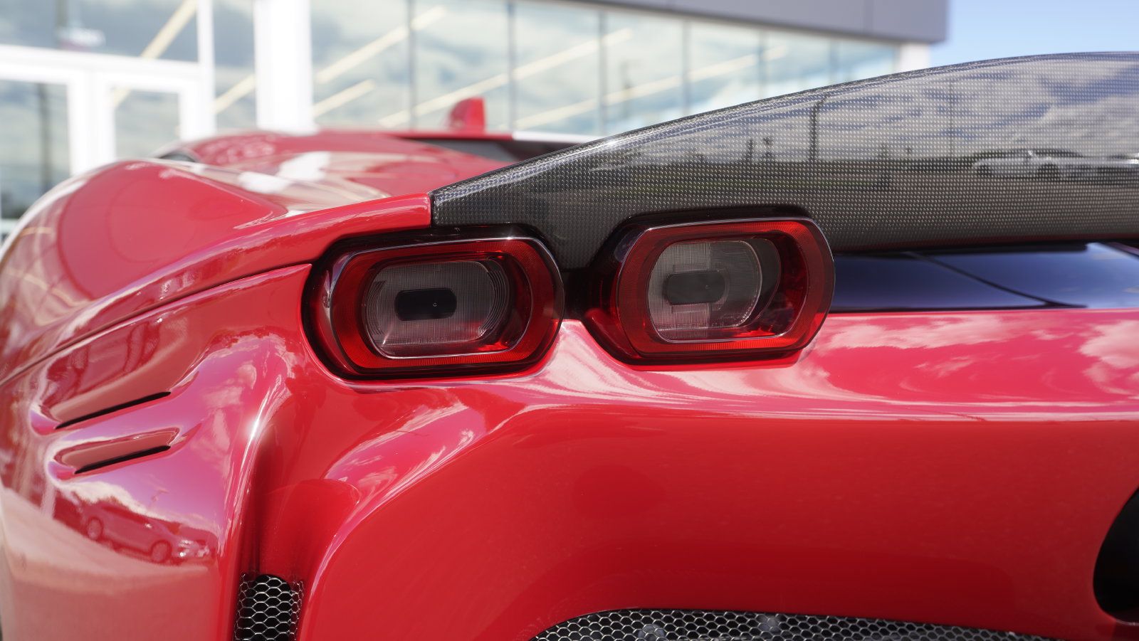 Used 2022 Ferrari SF90 Stradale AWD/4WD image 14