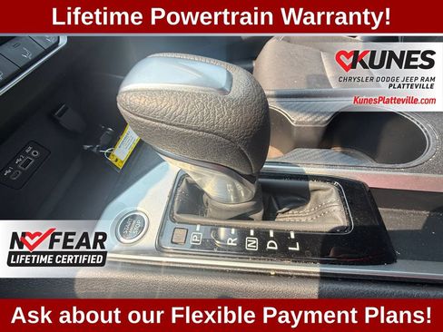 Used 2025 Nissan Altima 2.5 SV FWD image 31