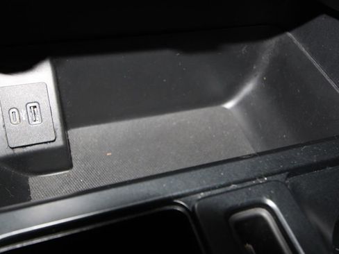 Used 2023 Ford F150 Lightning XLT image 19