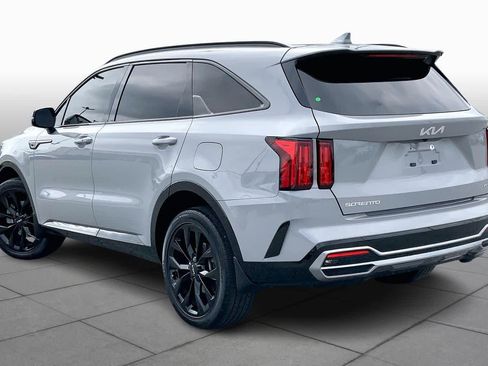 Used 2023 Kia Sorento SX image 11