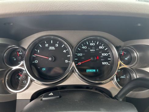 Used 2013 Chevrolet Silverado 2500 LT w/ Interior Plus Package image 17