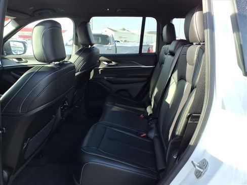 Used 2024 Jeep Grand Cherokee Limited w/ Trailer Tow Package image 11