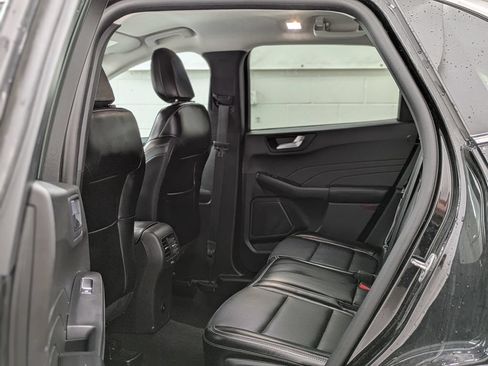 Used 2024 Ford Escape Platinum AWD/4WD image 13