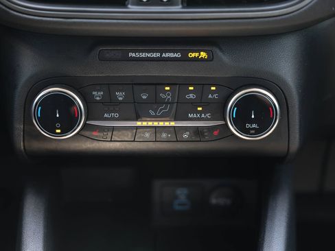 Certified 2023 Ford Escape Active AWD/4WD image 24
