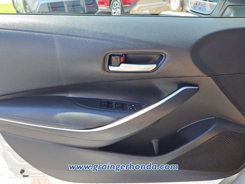 Used 2022 Toyota Corolla SE FWD image 23