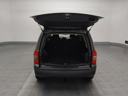 Used 2016 Jeep Patriot Latitude image 29