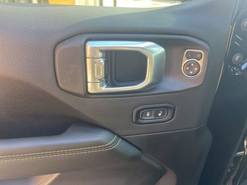 New 2026 Jeep Wrangler Unlimited Sahara AWD/4WD image 6