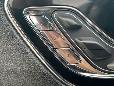 Used 2021 Lincoln Navigator Reserve w/ Luxury Package image 29