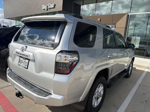 Used 2022 Toyota 4Runner SR5 RWD image 5