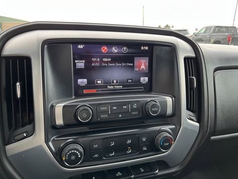 Used 2015 GMC Sierra 2500 SLE image 38