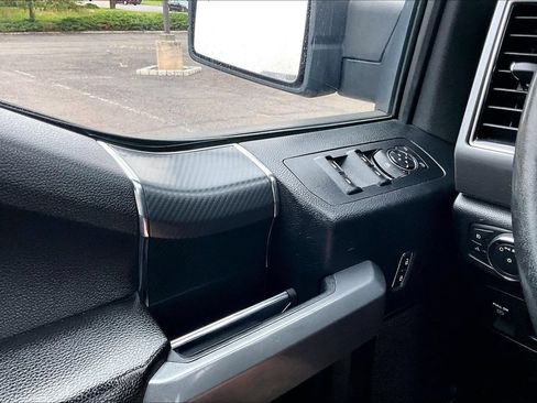 Used 2018 Ford F150 XLT w/ Equipment Group 302A Luxury AWD/4WD image 30