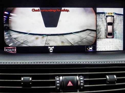 Used 2018 Lexus LS 500 w/ Interior Upgrade Package RWD image 32