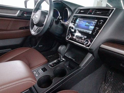 Used 2018 Subaru Outback 2.5i Touring image 22