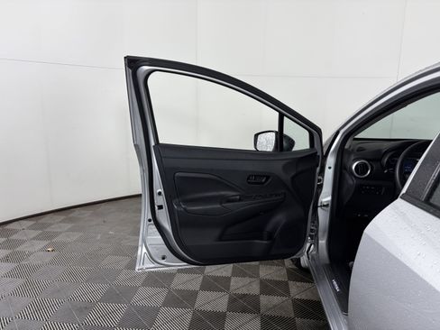 Used 2025 Nissan Versa S w/ Electronics Package FWD image 26