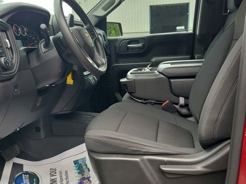 Used 2021 Chevrolet Silverado 1500 Custom w/ Safety Confidence Package AWD/4WD image 18