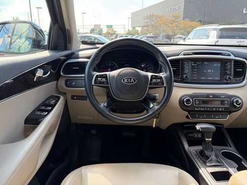 Used 2019 Kia Sorento FWD w/ Option Group 020 image 6