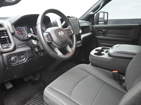 Used 2026 RAM 2500 Tradesman AWD/4WD image 19
