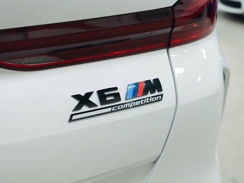 Used 2021 BMW X6 M w/ Competition Package image 9