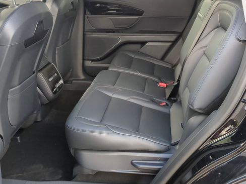New 2026 Lincoln Nautilus Premier AWD/4WD image 19