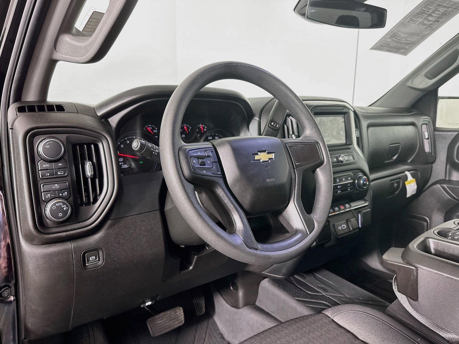 Used 2024 Chevrolet Silverado 1500 Custom w/ Turbomax Blackout Package AWD/4WD image 10