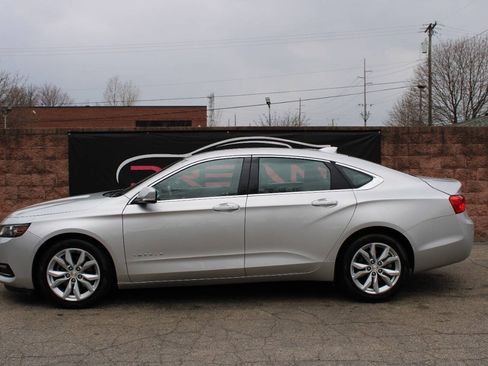 Used 2019 Chevrolet Impala LT FWD image 2