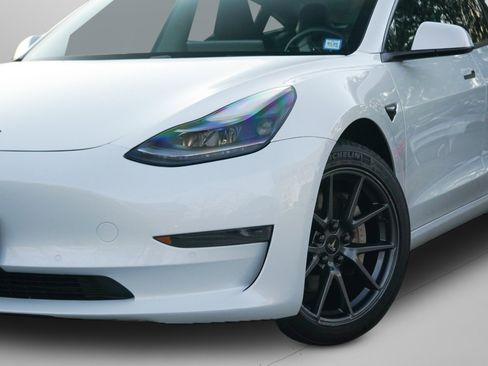 Used 2021 Tesla Model 3 Standard Range Plus image 55