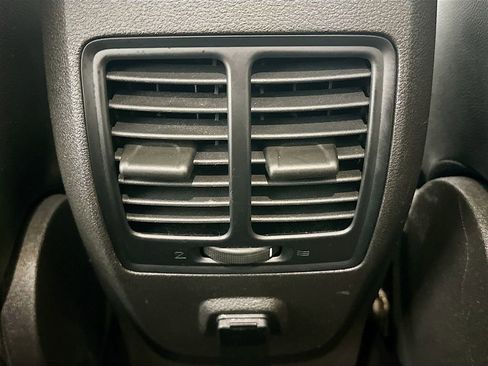 Used 2018 Ford Escape SE w/ SE Sport Appearance Package image 22