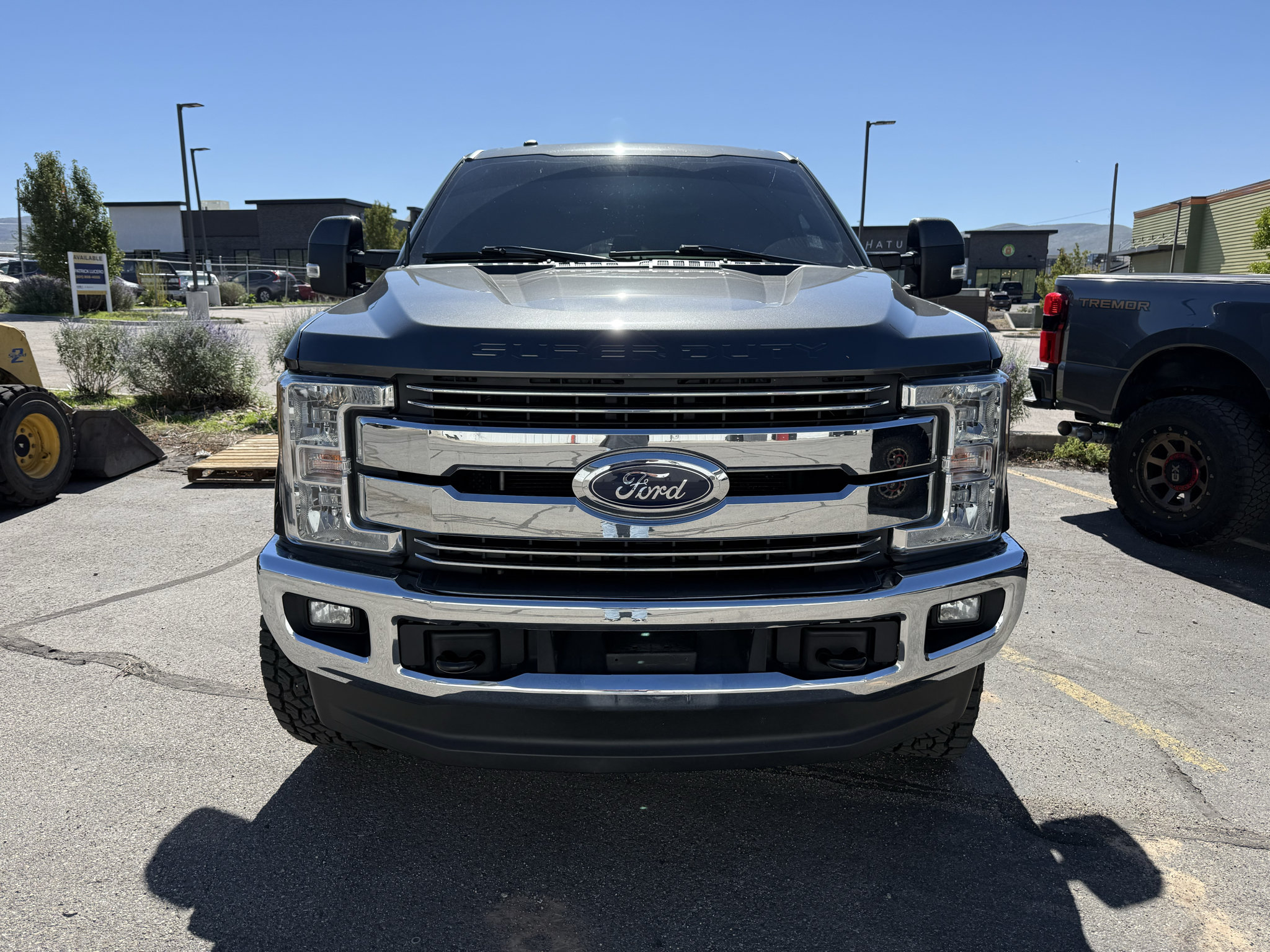 Used 2017 Ford F250 Lariat AWD/4WD image 2