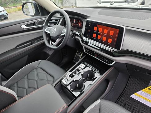 New 2026 Volkswagen Atlas Peak Edition AWD/4WD image 30