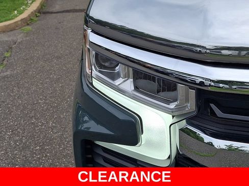 Used 2025 Chevrolet Silverado 1500 LT w/ Protection Package AWD/4WD image 9